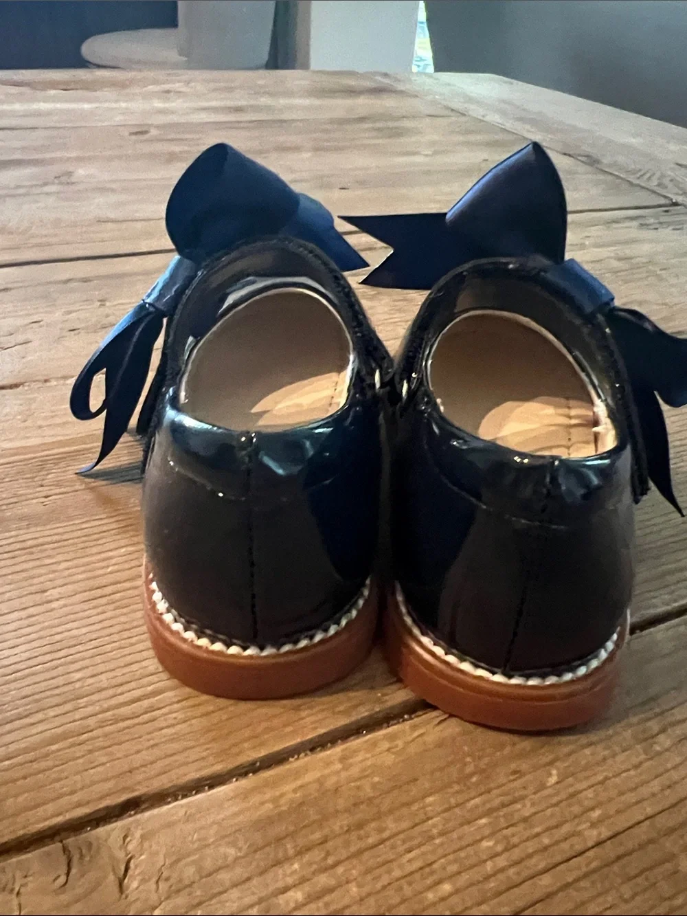 Girls Navy Patent Mary Jane Shoes with Bow T5